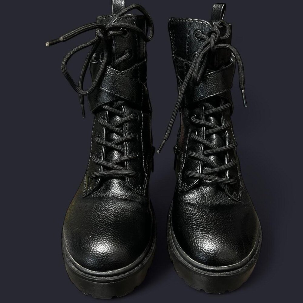 GUESS combat boots